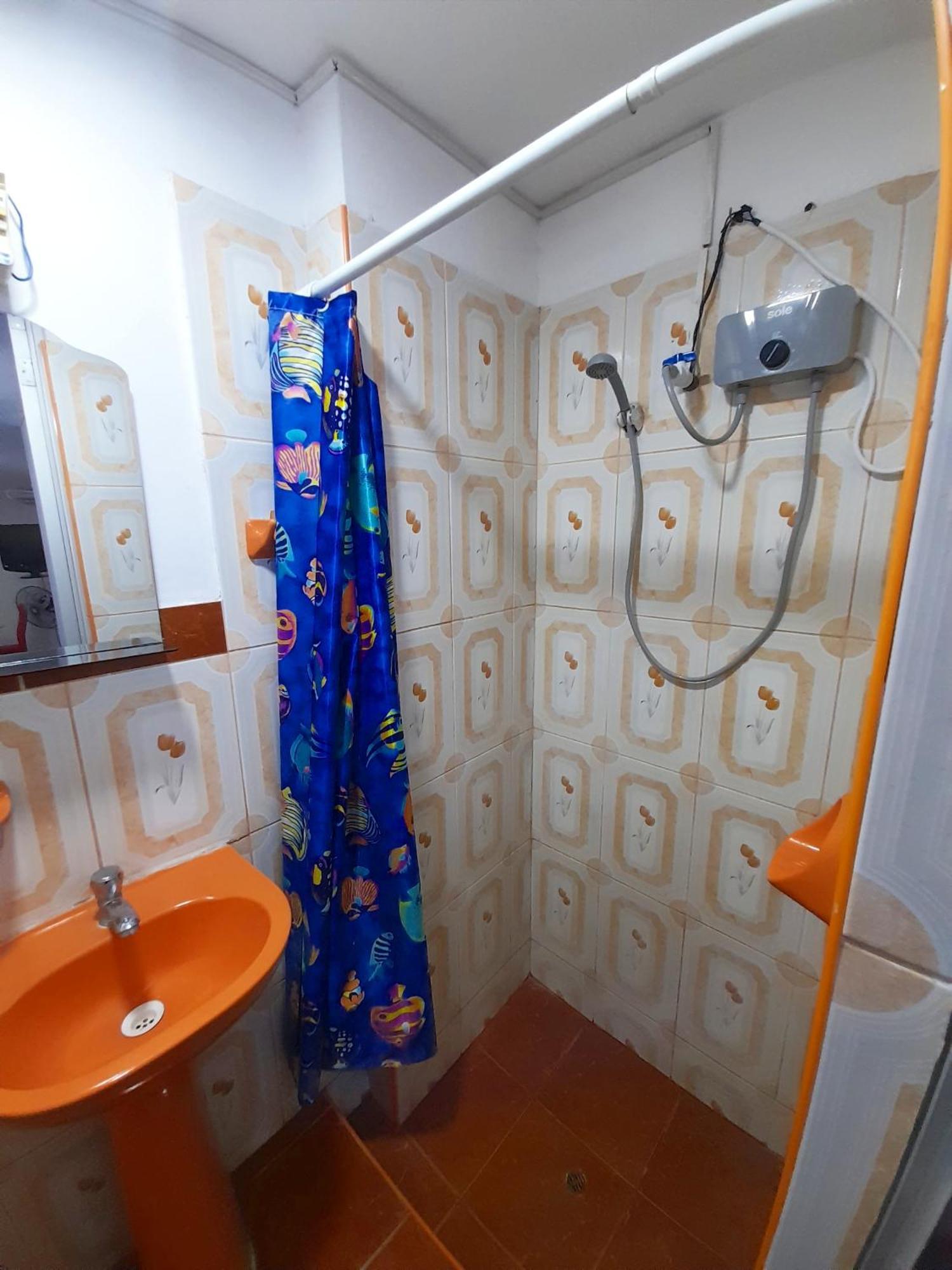 Travel House Hotel อิกา ภายนอก รูปภาพ